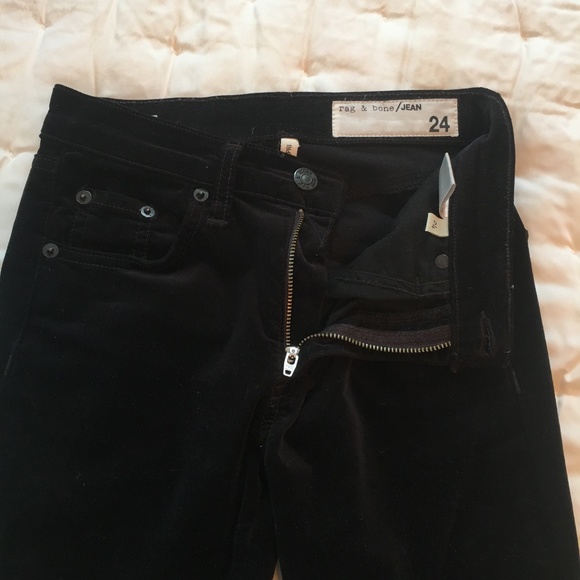 rag & bone Pants - Rag & bone 10 in capris in black velvet